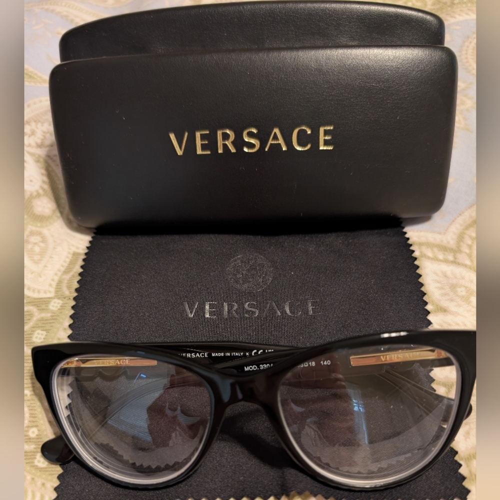 Authentic Versace® Medusa Biggie Collection Eyewear (Script) Case & Cloth